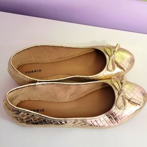 Torrid gold flats size 11